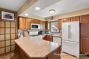 5895 Leisure S Dr SE, Grand Rapids, MI 49548 - Photo 11