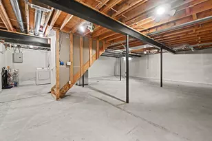 8433 Barrington Dr, Ypsilanti, MI 48198 - Photo 23