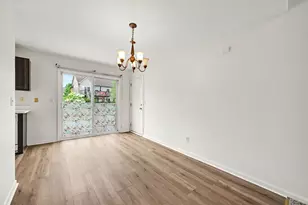 8433 Barrington Dr, Ypsilanti, MI 48198 - Photo 7