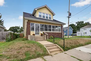 841 Adams St SE, Grand Rapids, MI 49507 - Photo 1