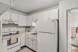 447 Stuart Ave, Kalamazoo, MI 49007 - Photo 25