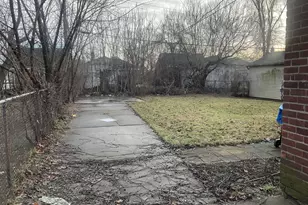 18752 Faust Ave, Detroit, MI 48219 - Photo 3