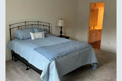 4040 Greenleaf Circle #305, Kalamazoo, MI 49008 - Photo 7