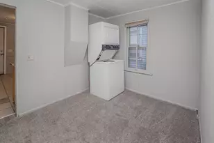 637 Davis St, Kalamazoo, MI 49007 - Photo 11