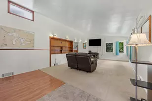 8550 N Meridian Rd, Pleasant Lake, MI 49272 - Photo 33