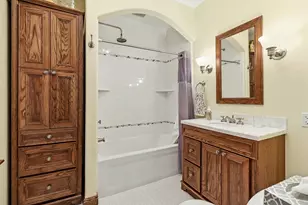 136 W Church Ave, Reed City, MI 49677 - Photo 9