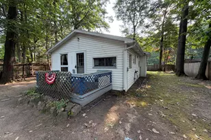 11660 Oriole Dr, Lakeview, MI 48850 - Photo 1