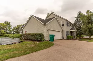 6884 Ralaric Dr, Dexter, MI 48130 - Photo 3