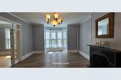 212 Oak Street #Apt 1, Manistee, MI 49660 - Photo 9