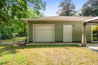 1360 Logan Road, Muskegon, MI 49445 - Photo 9