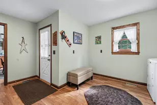 8569 Roundhill Ct, Saline, MI 48176 - Photo 41