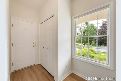 1059 Greenwood Forest SE, Grand Rapids, MI 49546 - Photo 37