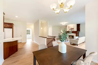 1059 Greenwood Forest SE, Grand Rapids, MI 49546 - Photo 9