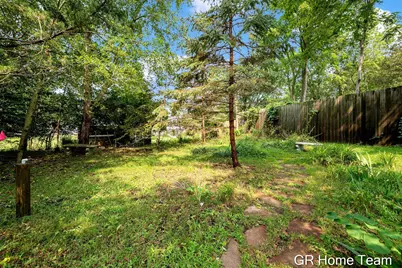 1059 Greenwood Forest SE, Grand Rapids, MI 49546 - Photo 49