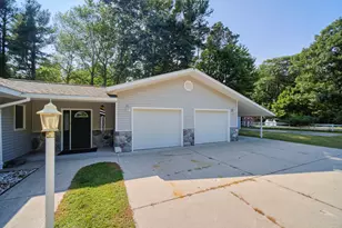 3423 Balsam Ave, Manistee, MI 49660 - Photo 7
