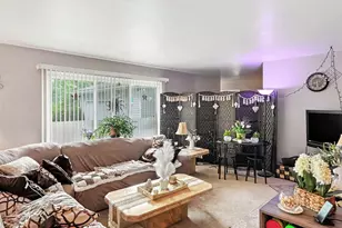 43 Butternut Ct, Chelsea, MI 48118 - Photo 5
