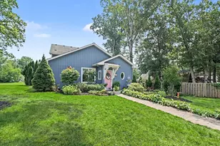 4720 Downing Dr, Pinckney, MI 48169 - Photo 11