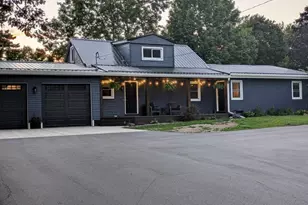 69730 Franklin Rd, Sturgis, MI 49091 - Photo 3