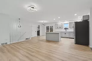 676 N 10th St, Plainwell, MI 49080 - Photo 11
