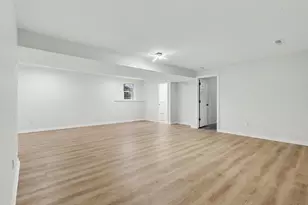 676 N 10th St, Plainwell, MI 49080 - Photo 17