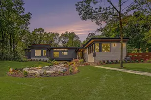 3657 Knoll Creek Ct, Ann Arbor, MI 48105 - Photo 5