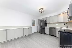 1036 N Maple Rd, Ann Arbor, MI 48103 - Photo 11