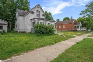 314 E Pine St, Cadillac, MI 49601 - Photo 39