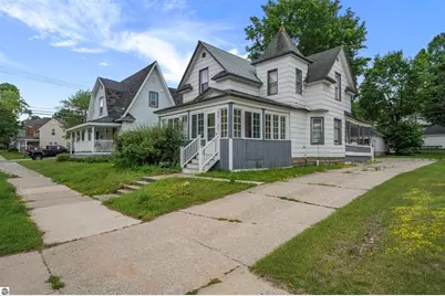 314 E Pine Street, Cadillac, MI 49601 - Photo 35