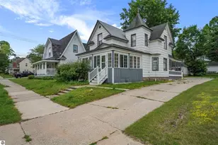 314 E Pine St, Cadillac, MI 49601 - Photo 35