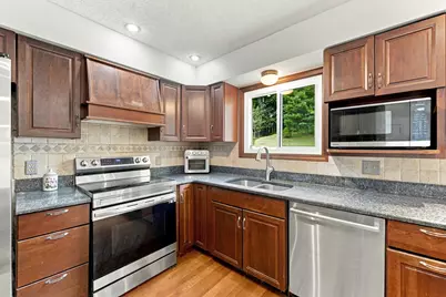 5295 Bear Lake Drive, East Lansing, MI 48823 - Photo 11
