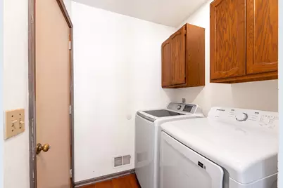5295 Bear Lake Drive, East Lansing, MI 48823 - Photo 19