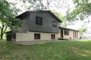 5591 Wing Ave SE, Kentwood, MI 49512 - Photo 3