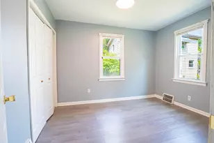 24300 Melrose Ave, Eastpointe, MI 48021 - Photo 19