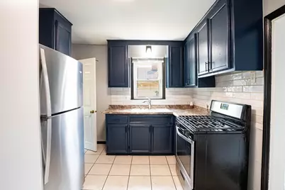 24300 Melrose Avenue, Eastpointe, MI 48021 - Photo 11