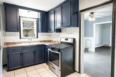 24300 Melrose Avenue, Eastpointe, MI 48021 - Photo 9