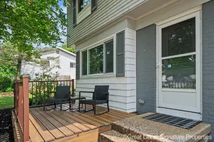 8282 Courtland Dr NE, Rockford, MI 49341 - Photo 5