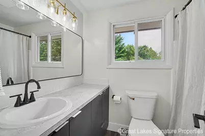 8282 Courtland Drive NE, Rockford, MI 49341 - Photo 17
