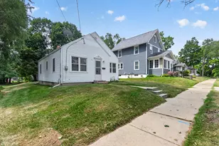 135 E Mansion, Jackson, MI 49203 - Photo 3