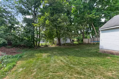 135 E Mansion, Jackson, MI 49203 - Photo 9