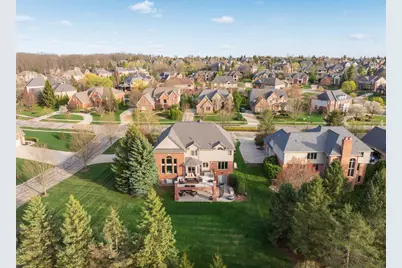 2910 N Addison Circle N, Rochester, MI 48306 - Photo 5