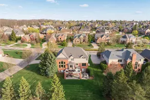 2910 N Addison Circle N, Rochester, MI 48306 - Photo 5