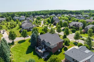 2910 N Addison Circle N, Rochester, MI 48306 - Photo 47