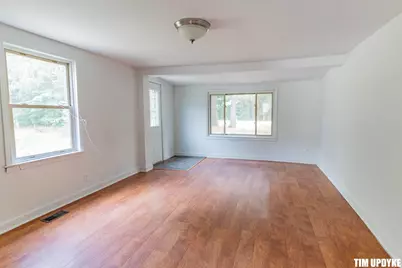 5924 E Sternberg Road, Fruitport, MI 49415 - Photo 9
