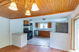5924 E Sternberg Rd, Fruitport, MI 49415 - Photo 11