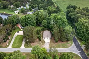 2183 N White Birch Dr, Mears, MI 49436 - Photo 25