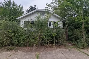 140 W Addison St, Jackson, MI 49203 - Photo 1