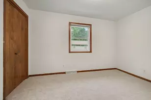 875 Andover Ct SE, Kentwood, MI 49508 - Photo 9