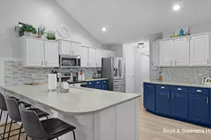5279 Fawn Creek Dr SW, Wyoming, MI 49418 - Photo 5