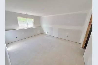 8332 Kettle Oak Drive SE, Alto, MI 49302 - Photo 13