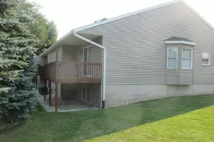 781 Bayberry Ln, Otsego, MI 49078 - Photo 3